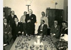 Abel Guérin en compagnie de Daniel Michenot lors d'un vin d'honneur à la mairie