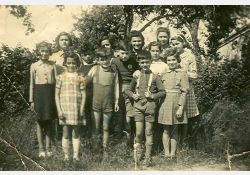 Cadettes, 1942 - 01 / Visuel : D.R.
