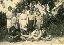 Cadettes, 1942 - 02 / Visuel : D.R.