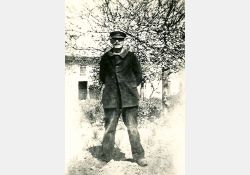 Cultivateur, 1944 / Visuel : D.R.