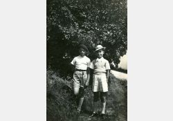 Deux enfants de Breuillet en 1943 / Visuel : D.R.