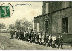 L'école des garçons se situait à côté de la mairie (actuelle salle des expositions). / Visuel : D.R.