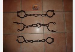 Enfarghes pour entraver les animaux / Visuel : D.R.