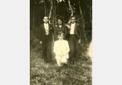 Famille breuilletonne en 1943 / Visuel : D.R.