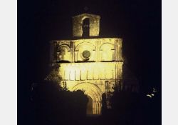 L'église de Breuillet la nuit / Visuel : D.R.