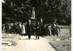 Monument aux morts de Breuillet. Quand tout est fini, il ne reste plus qu'à honorer nos morts… / Visuel : D.R.