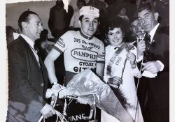 Patrick François, vainqueur d'une course cycliste dans les Landes, en 1968 / Visuel : D.R.