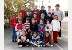 Photo d'école, 1995-1996, CE2

[De gauche à droite, de haut en bas]

[1{e}er{e} rang, en haut] Clémentine Mottaz, Renaud Garraud, Céline Fayet, Aurélie Vezin, Dimitri Bémant, Alain Birginie (instituteur)

[2{e}e{e} rang] Audrey Massonneau, Julie Claverie, Florent Adam, Anthony Arciero, Guillaume Rebout, Charlotte Pinson

[3{e}e{e} rang] Stéphane Barraud, Jonathan Cotraud, Guillaume Lavigne, Sandy Brotreau, Pauline Grousset

[4{e}e{e} rang, accroupis] Damien Guerra, Cédric Lacour, Peter Pouille / Visuel : D.R.