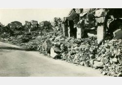 Photos prise après le bombardement de Royan - Boulevard Botton / Visuel : D.R.