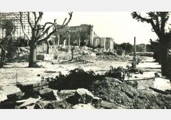 Photos prise après le bombardement de Royan - Le casino - 03 / Visuel : D.R.