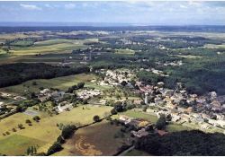 Vue aérienne de Breuillet - Un « océan de verdure » / Visuel : D.R.